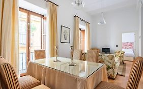 One&Lux Sierpes, Bright & Classy Central Apartment